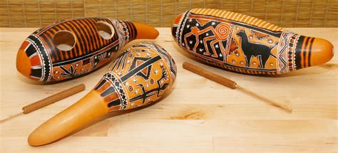 guiros y maracas.